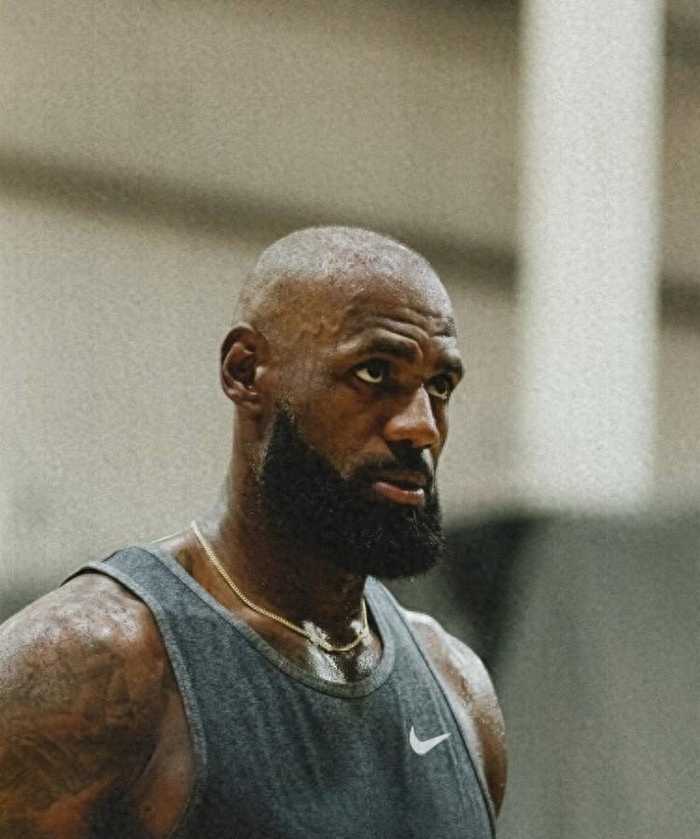 41歲詹姆斯領銜，勇士4人躋身NBA老將榜